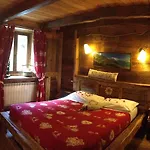 La Jolie Bergere 3*