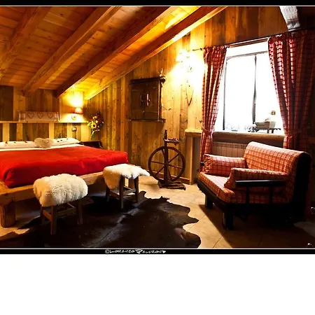 Hotel La Jolie Bergere