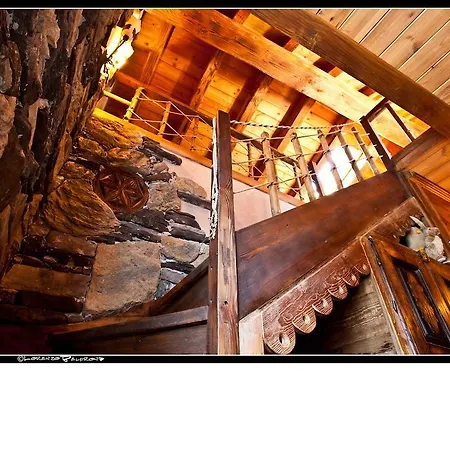 La Jolie Bergere Hotel 3*