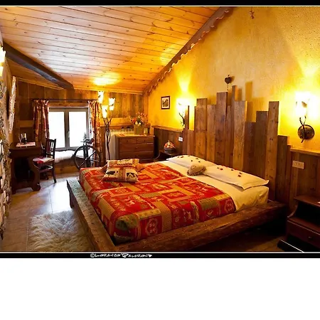 Hotel La Jolie Bergere 3*