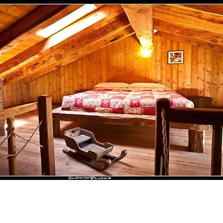 La Jolie Bergere فندق 3*