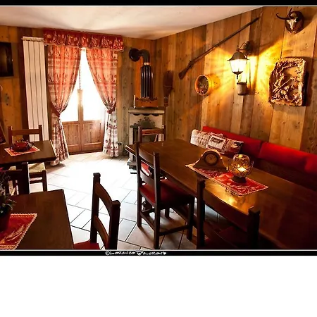 La Jolie Bergere فندق لا سالّي