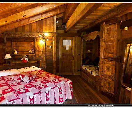 Hotel La Jolie Bergere