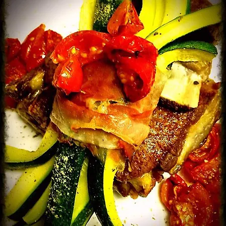 La Jolie Bergere לה סאלה