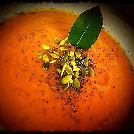 فندق La Jolie Bergere 3*