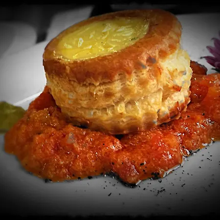 מלון La Jolie Bergere 3*