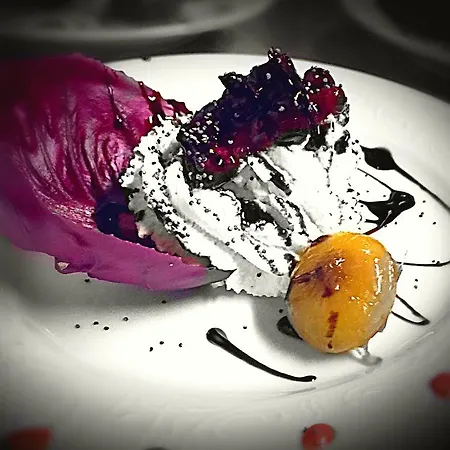 La Jolie Bergere La Salle