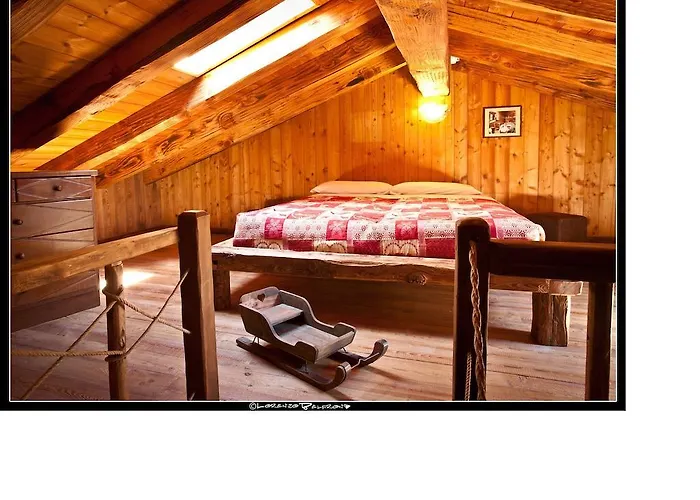 La Jolie Bergere Hotel 3*