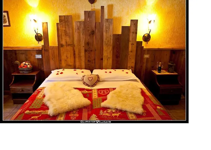 Hotel La Jolie Bergere 3*