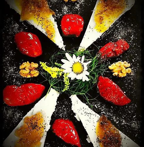 Hotel La Jolie Bergere La Salle